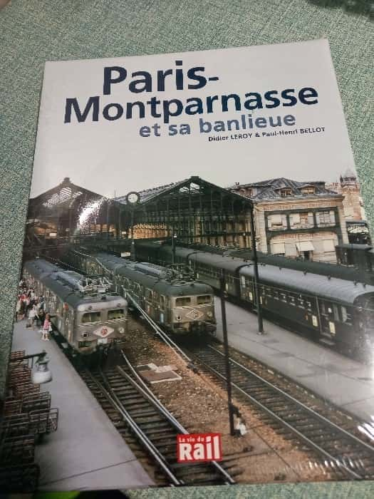 ¡Explorando el Alma de París: «Paris-Montparnasse et sa Banlieue» de Didier Leroy – Un Viaje Fotográfico Inolvidable!