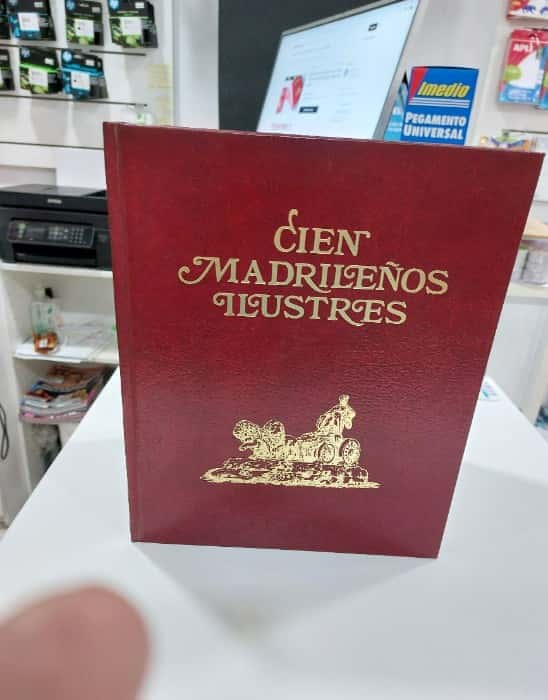 Imagen 2 del libro MADRID + CIEN MADRILEÑOS ILUSTRES