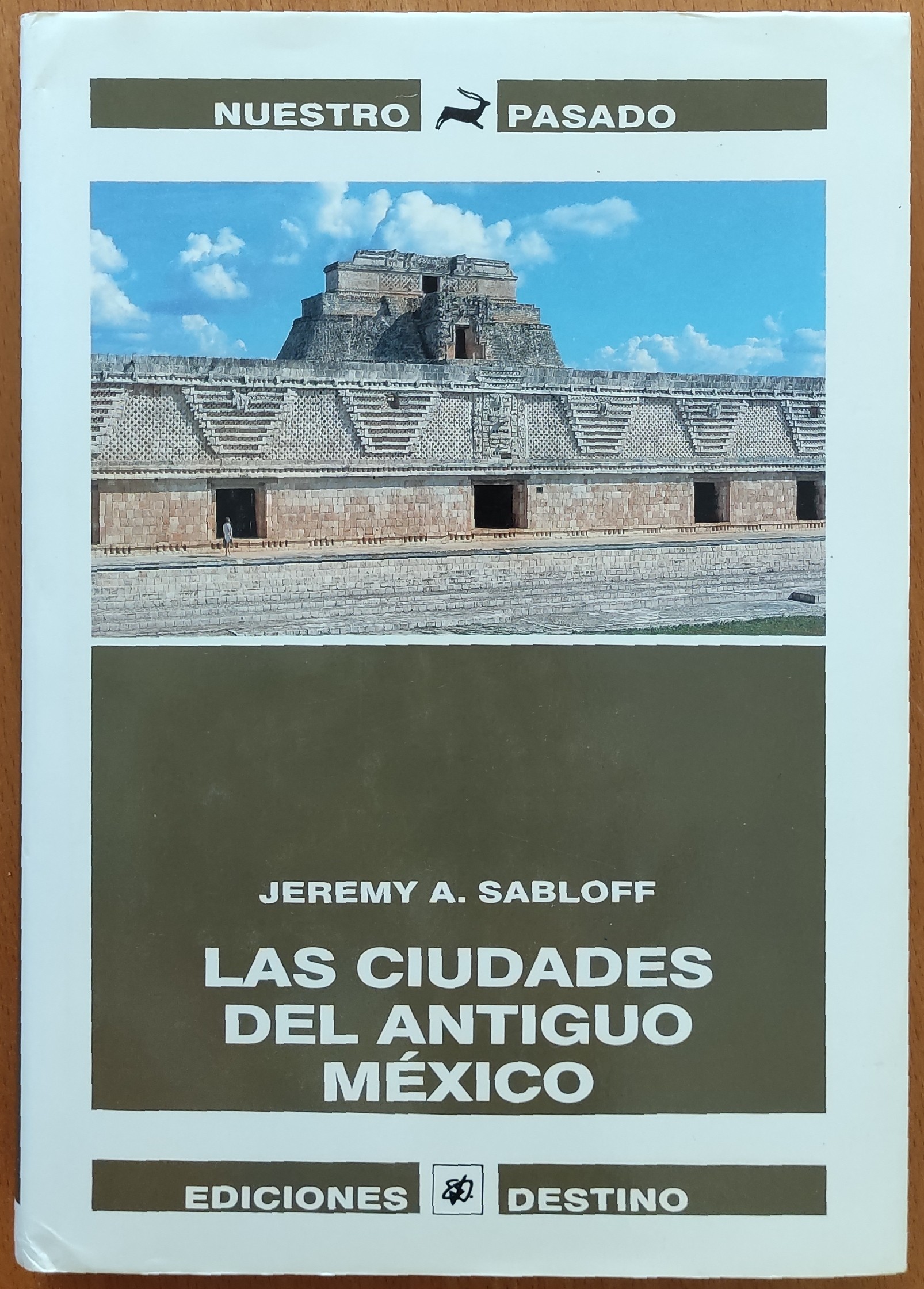 «De las sombras de Teotihuacán hasta los canales de México: Una aventura épica por las ciudades perdidas del antiguo México»