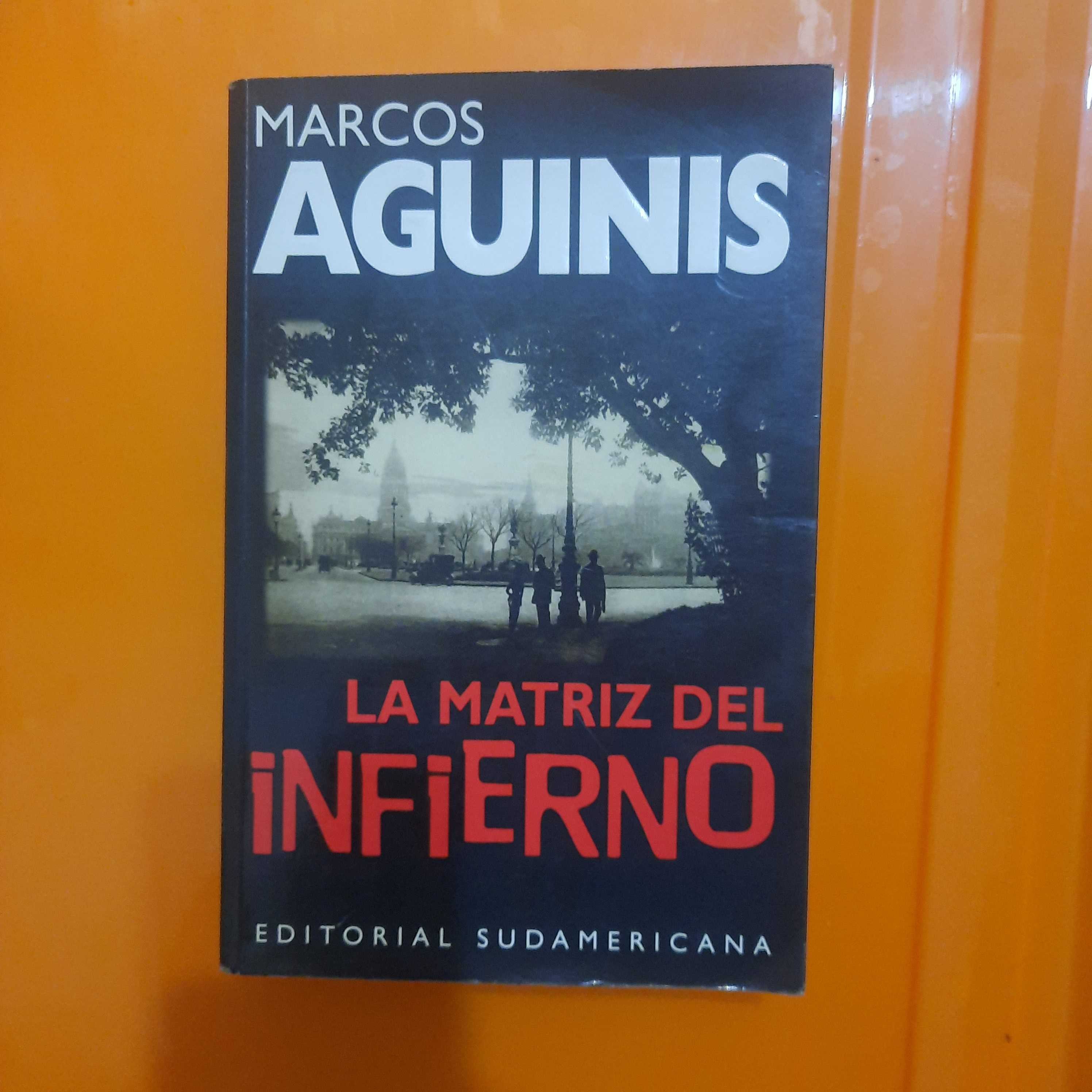 «La tortura en las páginas… ¡El demonio de tus historias no te deja en paz!»