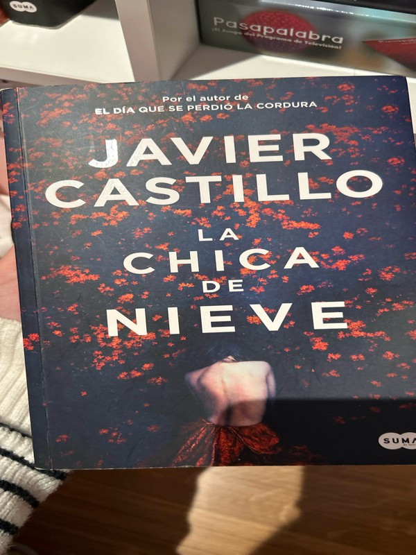 La chica de nieve – «¡Descubre el misterio que ha capturado el corazón del mundo: ‘La chica de nieve’ de Javier Castillo»