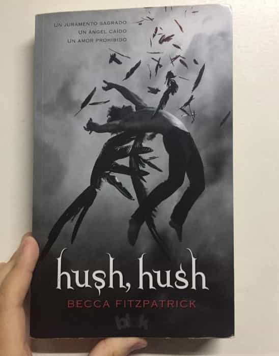 Libro de segunda mano: Hush hush