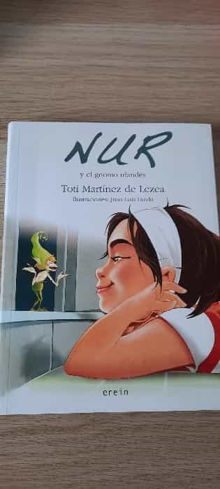 Libro Nur y la rosa de los vientos De Toti Martínez de Lezea - Buscalibre