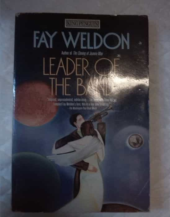 Descubre el legado inolvidable en ‘Leader of the Band’ de Fay Weldon.