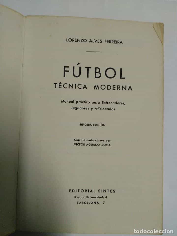 Imagen 2 del libro FUTBOL. TECNICA MODERNA . 1965 L. ALVES