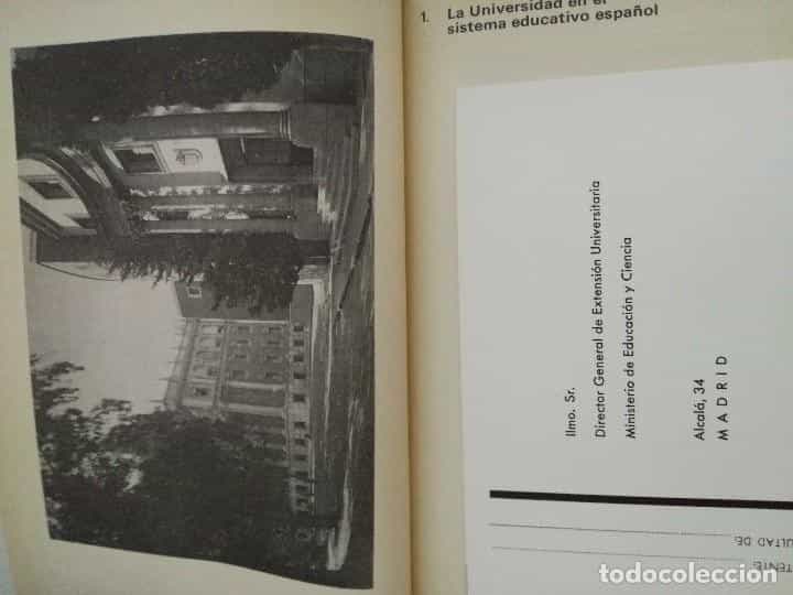Libro de segunda mano: GUIA DEL UNIVERSITARIO. SINTESIS DE LEGISLACION BASICA PARA EL ALUMNADO. CURSO 1975-1976.