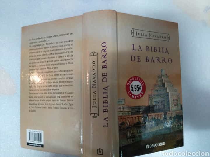 Imagen 2 del libro LA BIBLIA DE BARRO JULIA NAVARRO