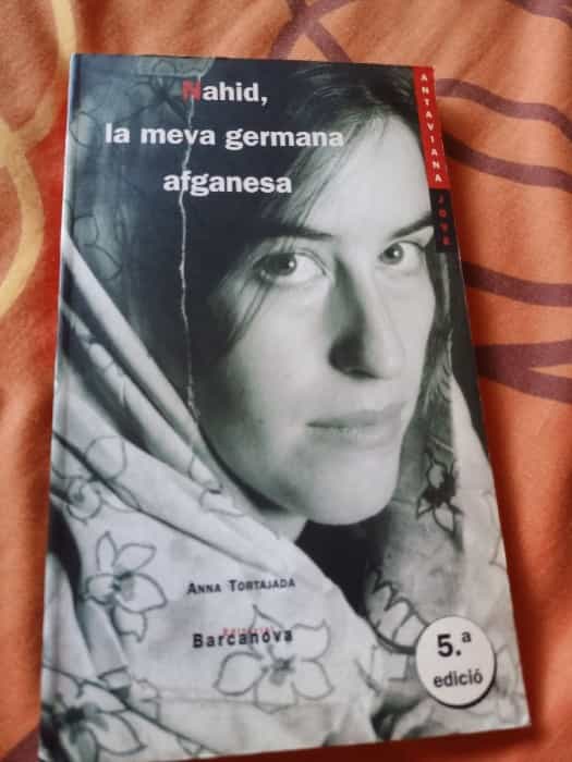 Libro de segunda mano: Nahid, la meva germana afganesa