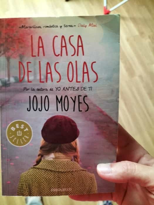 Casa de Las Olas: Una Novela Enigmática que Te Transportará a Otros Tiempos