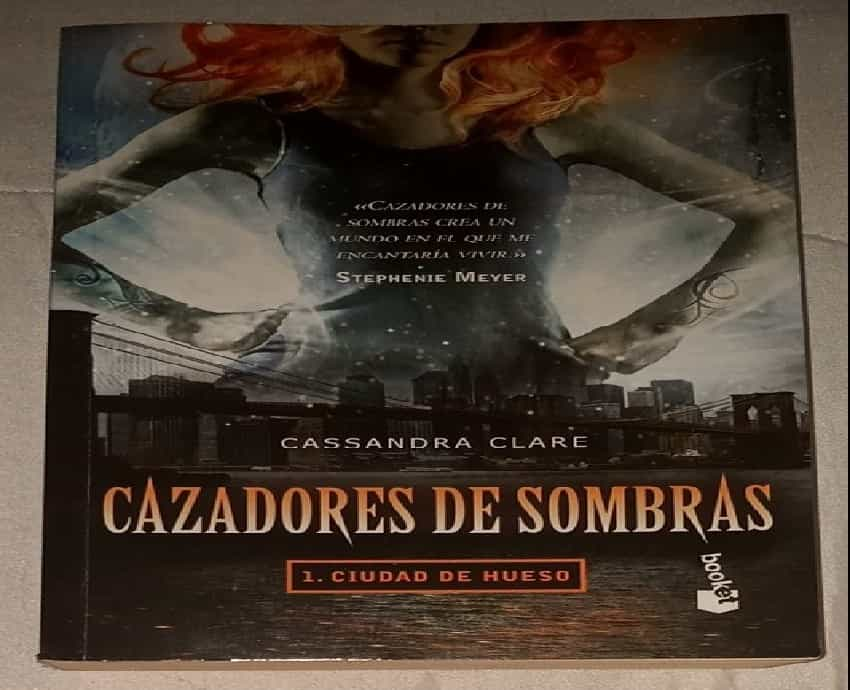 Cazadores de Sombras: Una aventura fascinante en un mundo oculto