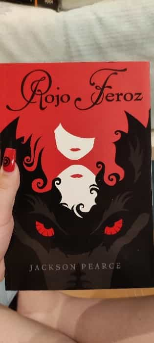 Rojo Feroz: Un Retelling Fascinante de Caperucita Roja