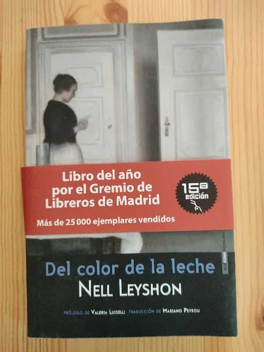 Del color de la leche: Una historia conmovedora de superación y determinación