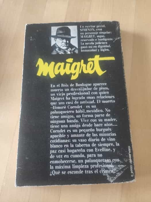 Maigret y el ladrón perezoso: Un intrigante caso del famoso detective.