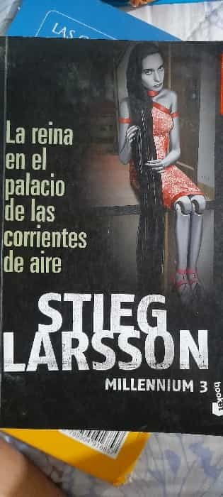 Intriga y poder en La reina en el palacio de las corrientes de aire