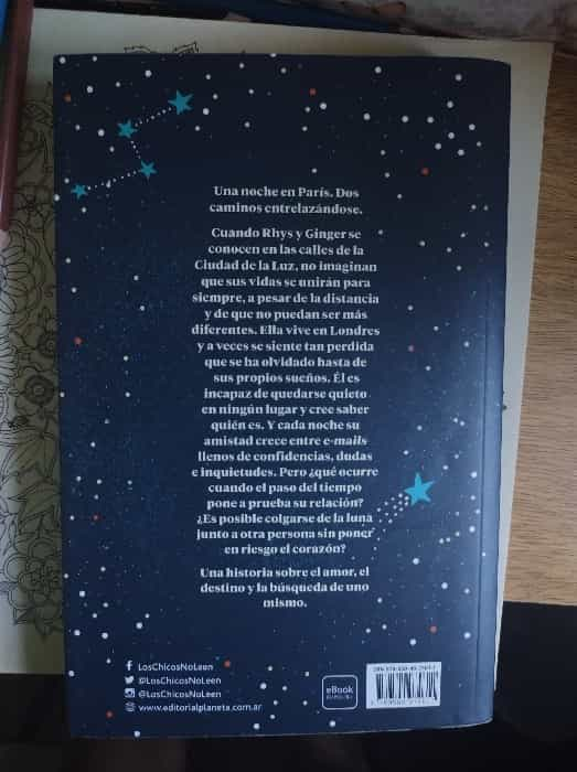 Nosotros en la Luna: Un Viaje Literario a las Estrellas