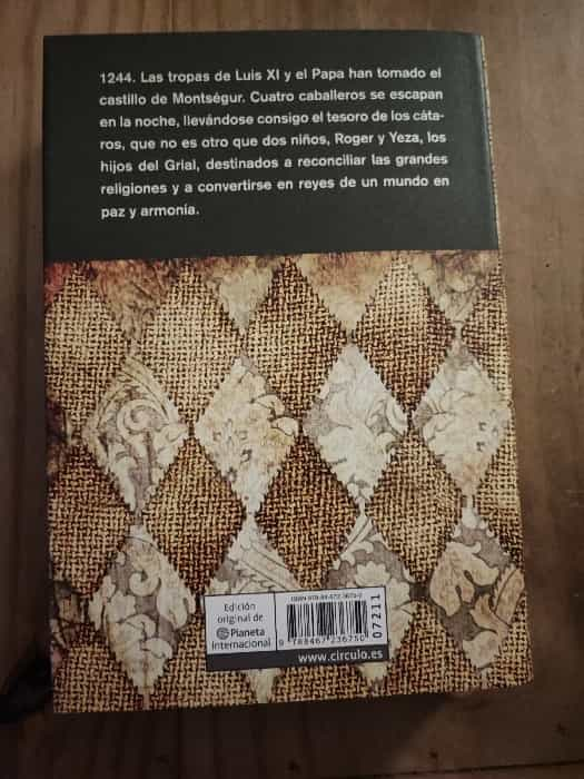 Los Hijos del Grial: Una Épica Medieval Llena de Misterio y Aventura