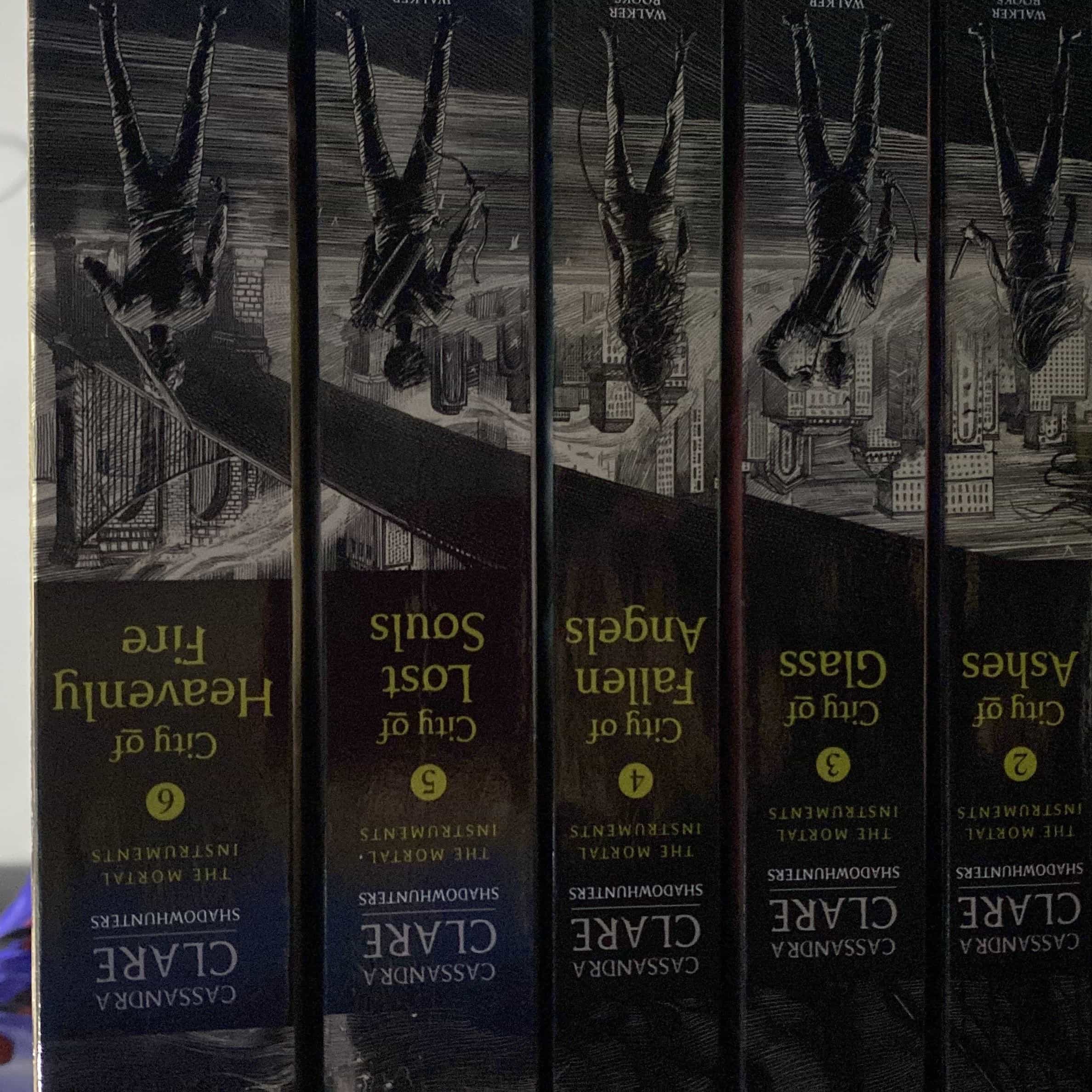 Libro de segunda mano: The Mortal Instruments, the Complete Collection