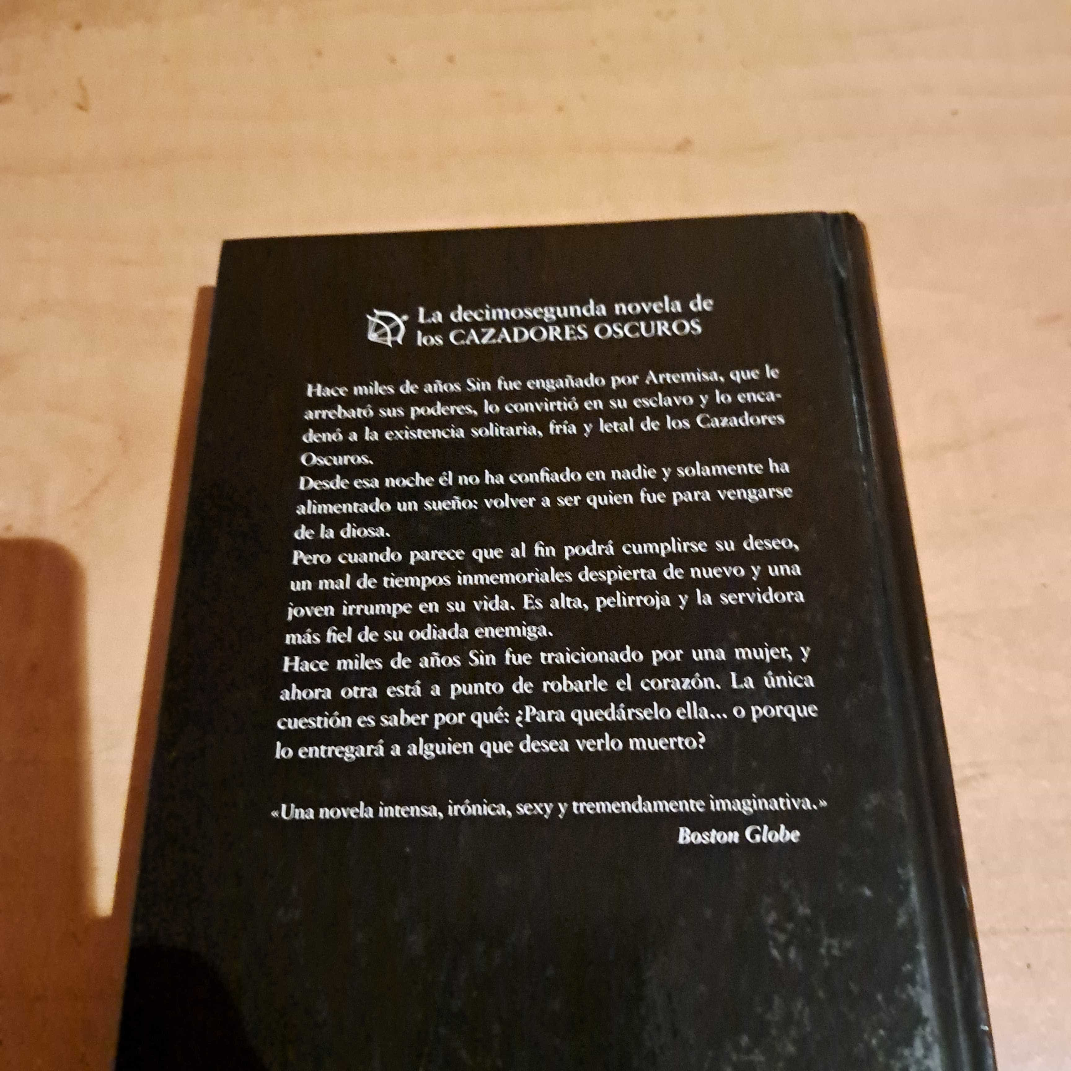 Entre Sombras y Pasiones: Reseña de «El Diablo Puede Llorar» de Sherrilyn Kenyon