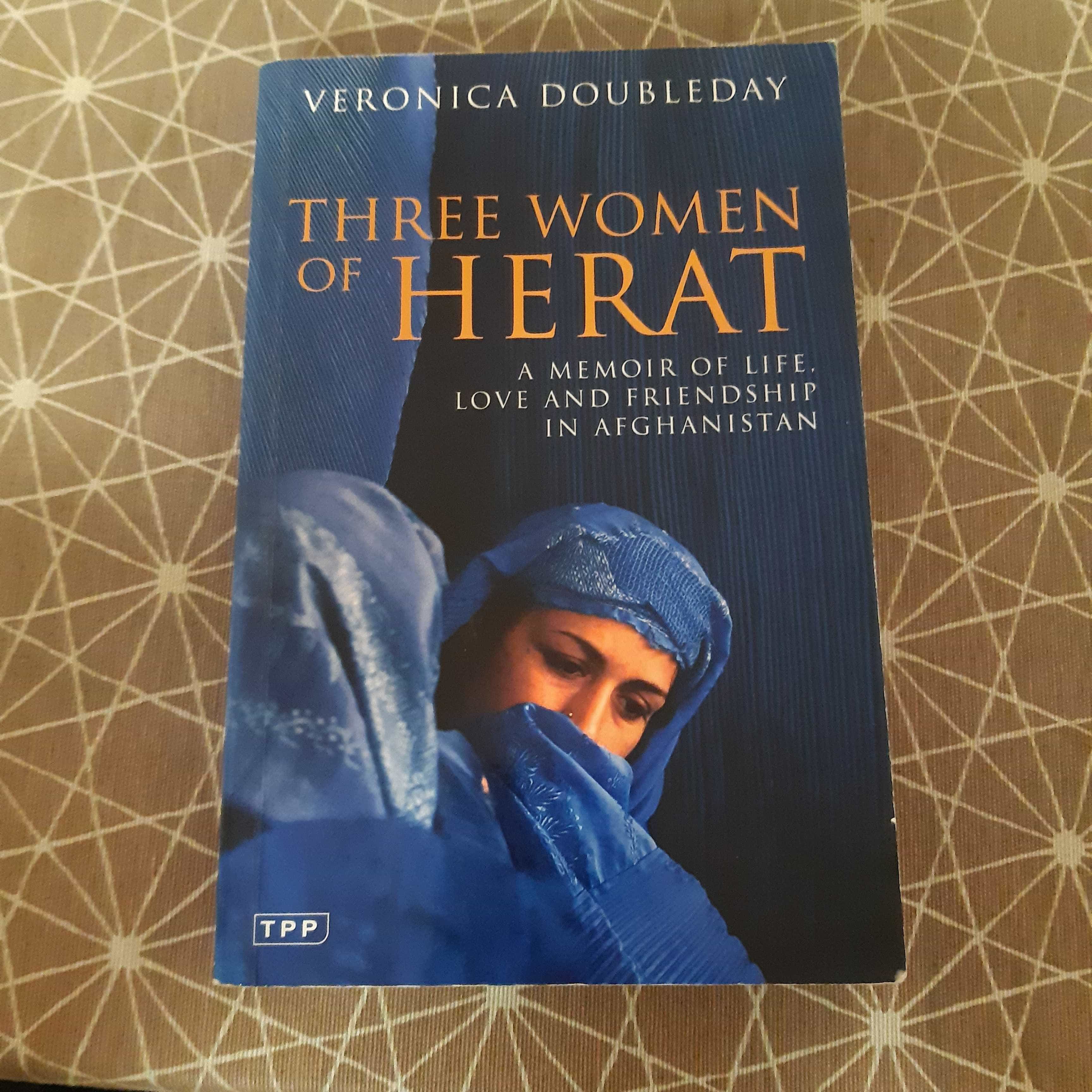 Libro de segunda mano: Three Women of Herat