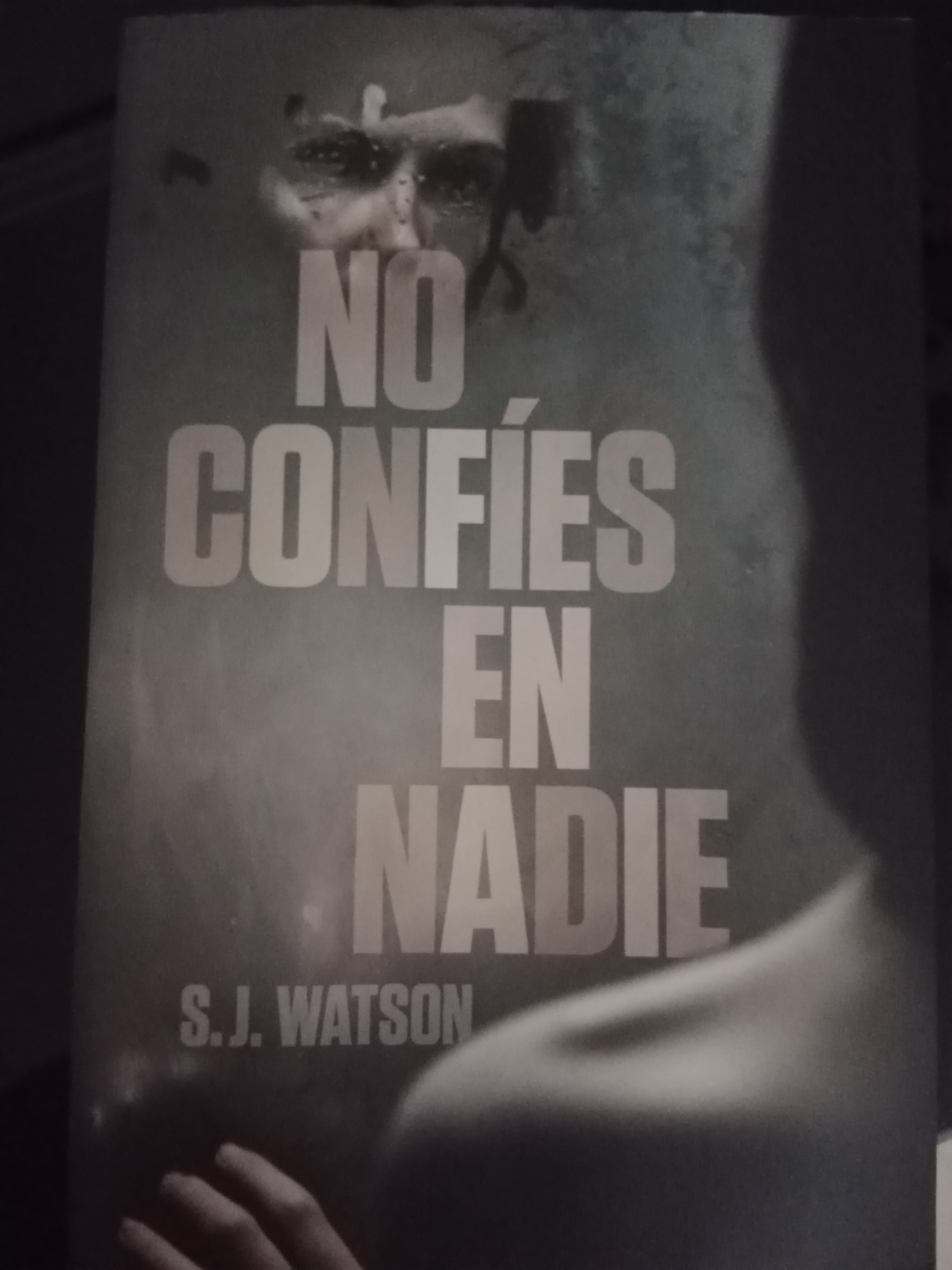 No confies en nadie – «Nuestras vidas son un misterio… y nadie sabe»