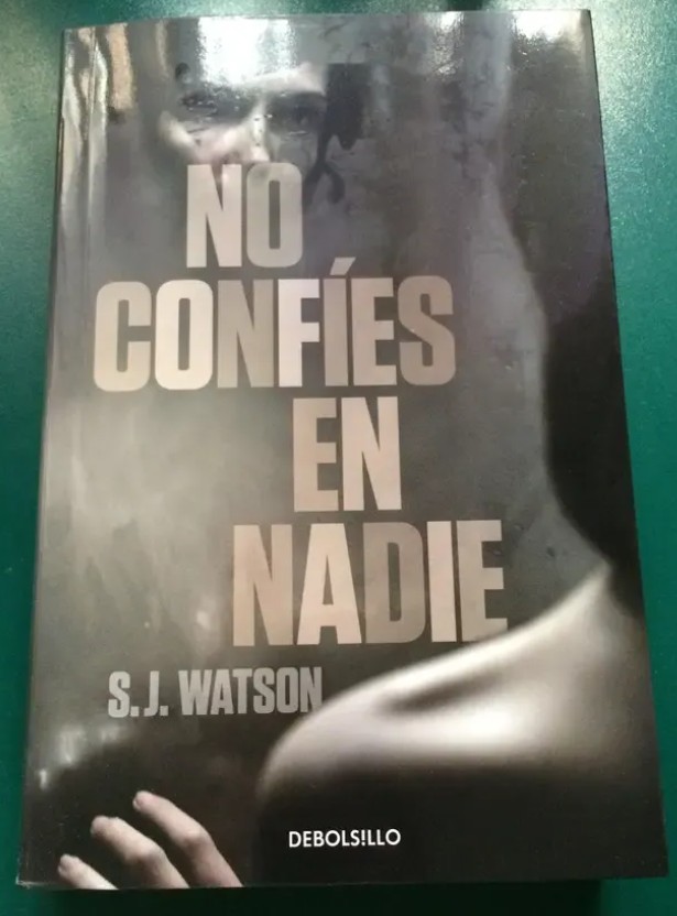 No confies en nadie – «Confesiones que cambiarán tu vida: ¿Pueden contarlo nadie?»