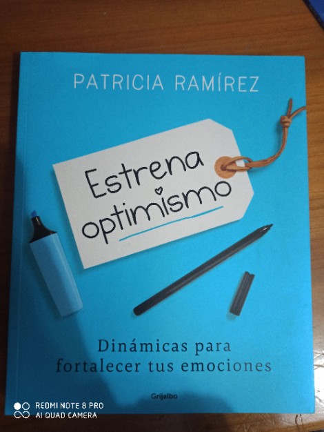Libro de segunda mano: Estrena Optimismo