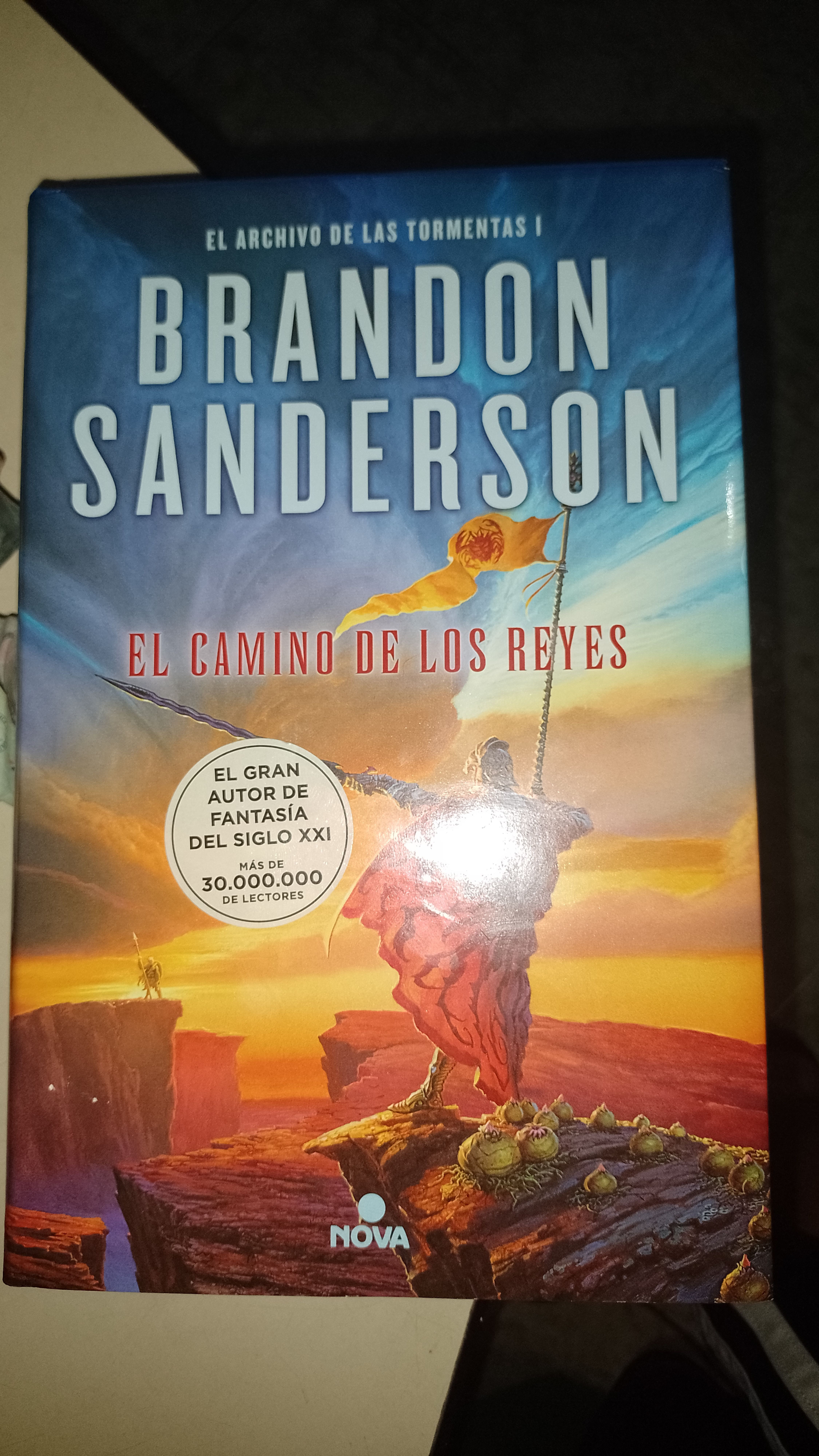 El camino de los reyes – «¡Descubre el Trono de Mágica: Una Odisea épica en ‘El camino de los reyes’ de Brandon Sanderson»