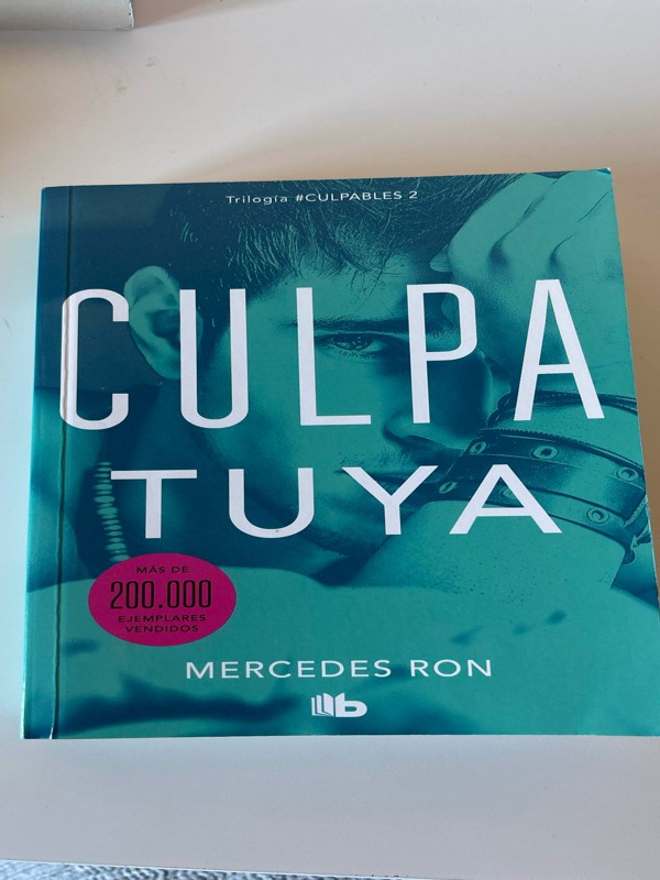 Culpa tuya – «Descubre el secreto oscuro detrás de ‘Culpa tuya’: Una historia que te dejará sin aliento y con la piel de gallina»