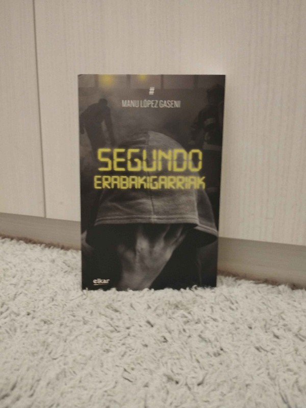 Segundo Erabakigarriak – «Descubre el poder de la tradición: ‘Segundo Erabakigarriak’ de Manu López Gaseni, una odisea emocional y profunda sobre la identidad vasca»