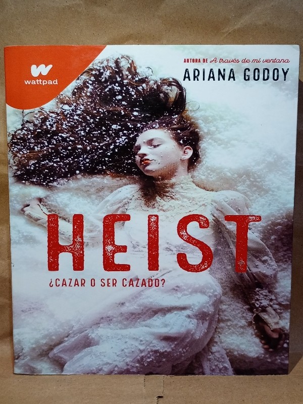 Heist ( DARKS 1 ) – «¡El Robo de la Vida! Descubre el Suspense Inolvidable en ‘Heist’ (DARKS 1) de Ariana Godoy»