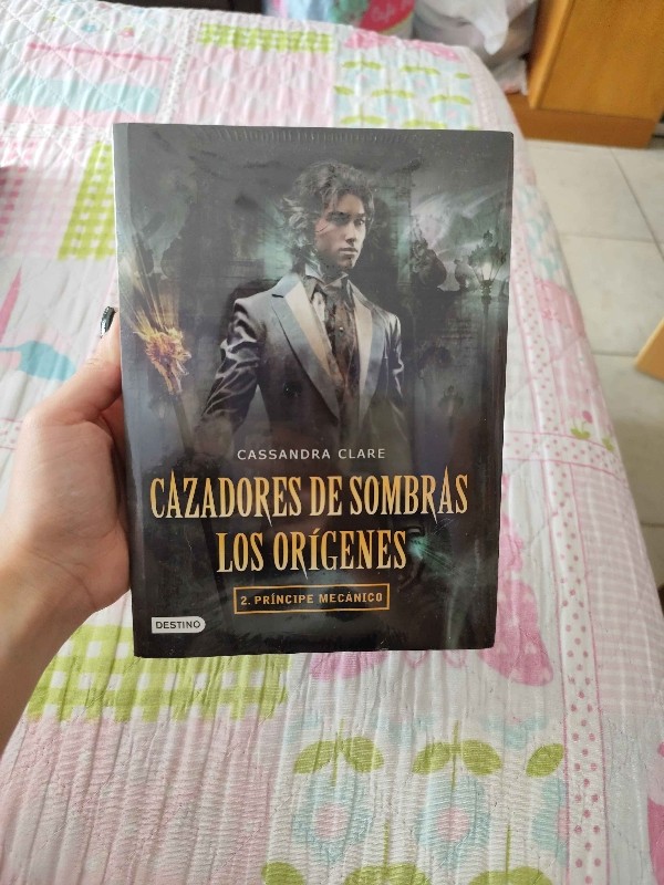 Cazadores De Sombras Principe Meanico – «Descubre el secreto oscuro en ‘Cazadores De Sombras Príncipe Meanico’, una emocionante aventura de Cassandra Clare que te sumergirá en un mundo de fantasía y misterio.»