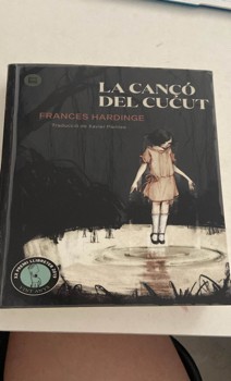 Descubre la magia en la cançó del cucut de Frances Hardinge: Una reseña viral