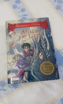 Descubre el misterio del Anillo de Luz de Geronimo Stilton