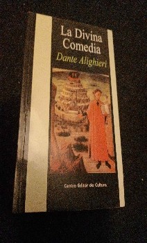 Descubre la Eternidad en ‘La Divina Comedia’: Una Guía Literaria Fundacional