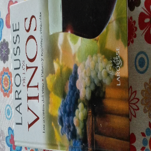 Larousse de los vinos