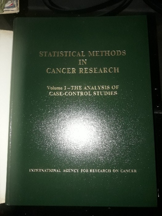 Libro de segunda mano: Statistical methods in cancer research.