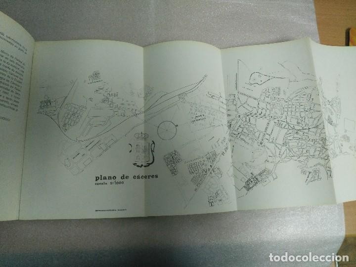 Imagen 3 del libro CACERES MONUMENTAL CON MAPAS Y PLANOS HISTORICOS
