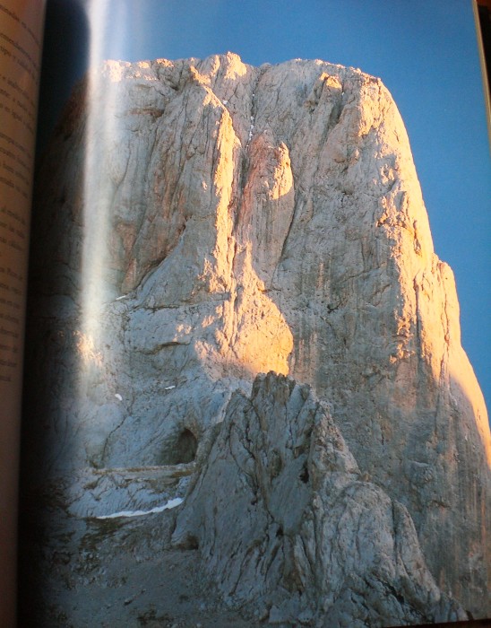 Imagen 3 del libro LA LUZ DE ASTURIAS EL LENGUAJE EXPRESIVO DE LA FOTOGRAFÍA
