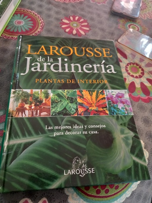 Libro de segunda mano: Larousse De La Jardineria Gardening Larousse