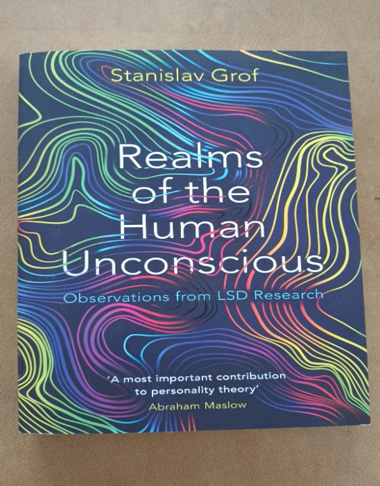 Libro de segunda mano: Realms of the Human Unconscious
