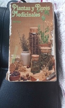 Descubre el Mundo de las Plantas y Flores Medicinales: Guía del Autor Renombrado Aldo Poletti